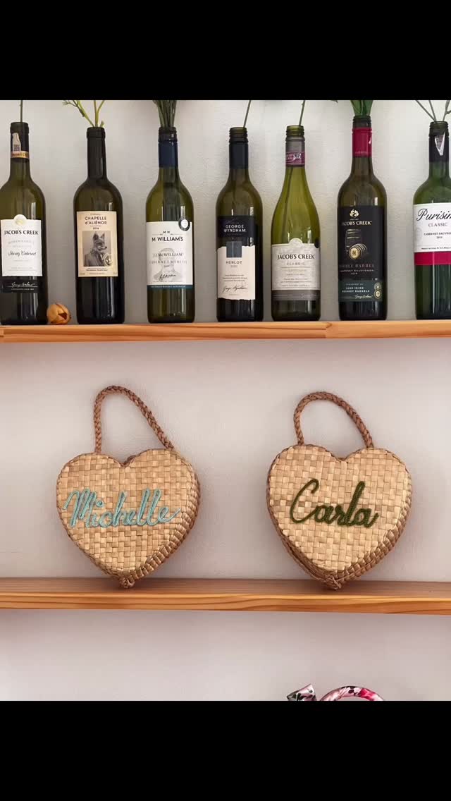 Both Cute🎁 

#partyinspiration #eventplanning #herecomesthebride #bridesoflongisland #bridesmaidproposal